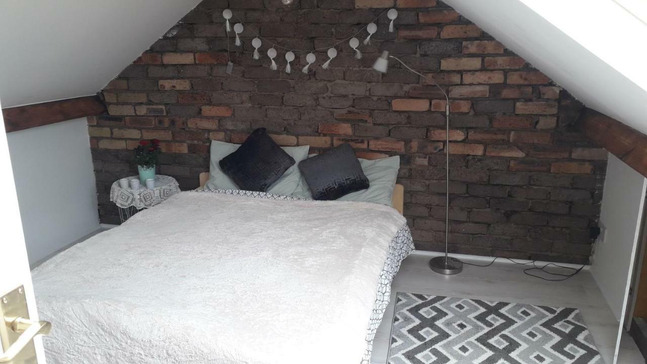 Vintage Double Bedroom Victoria 1 Данфермлін Екстер'єр фото